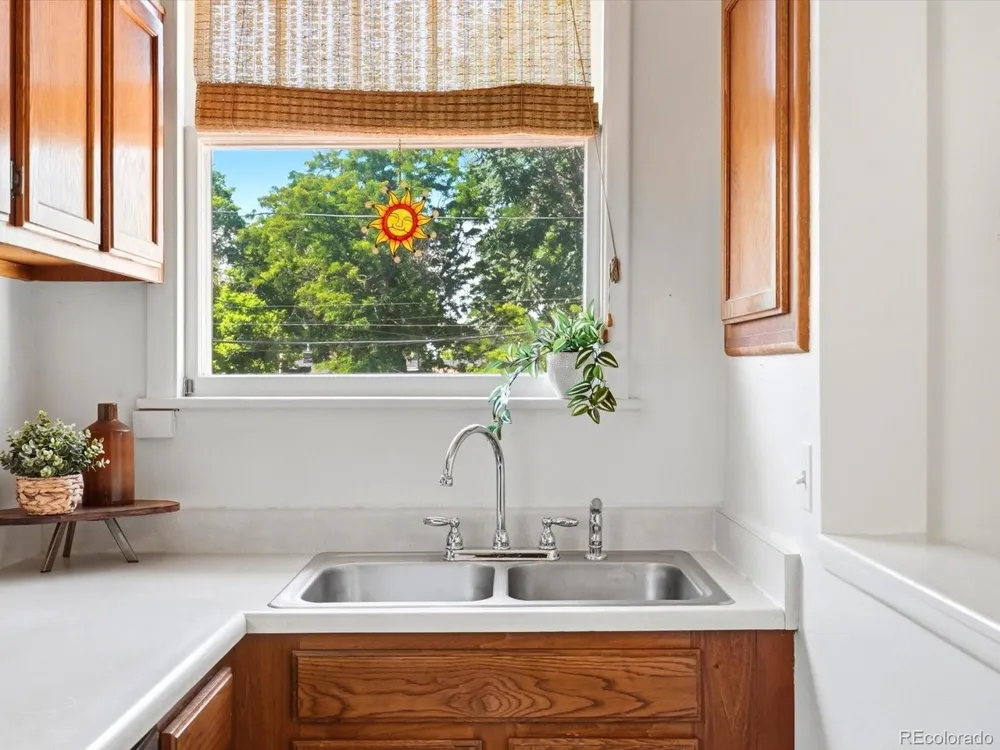 281 S Emerson Street Denver, CO 80209