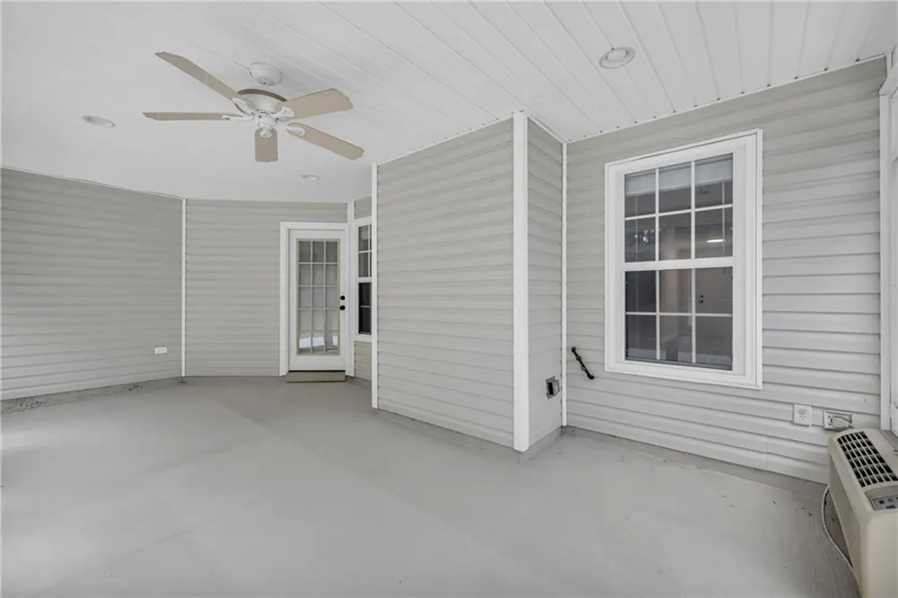 2920 Meadow Gate Way Loganville, GA 30052