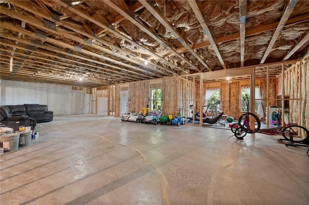 111 Summit View Court Canton, GA 30114