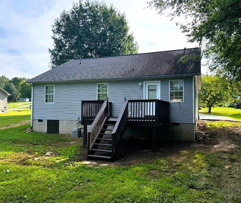 879 Buck Boulevard SE Calhoun, GA 30701