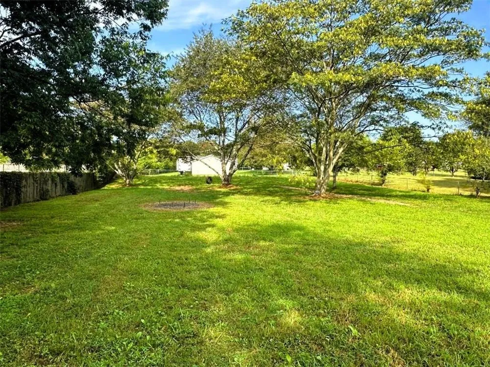 879 Buck Boulevard SE Calhoun, GA 30701