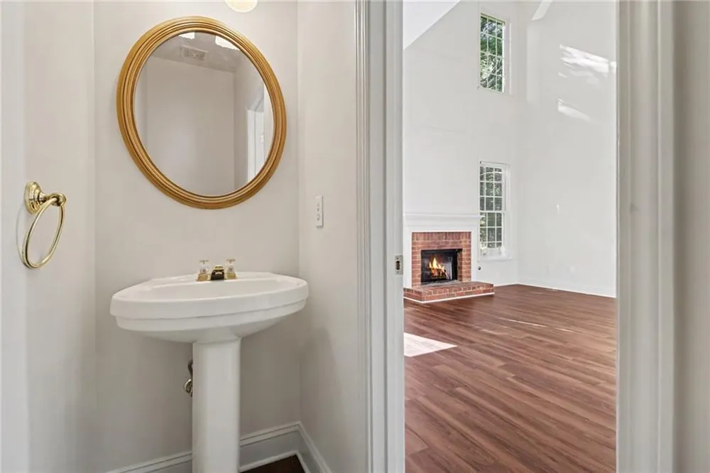 3060 Winston Terrace Court Alpharetta, GA 30009