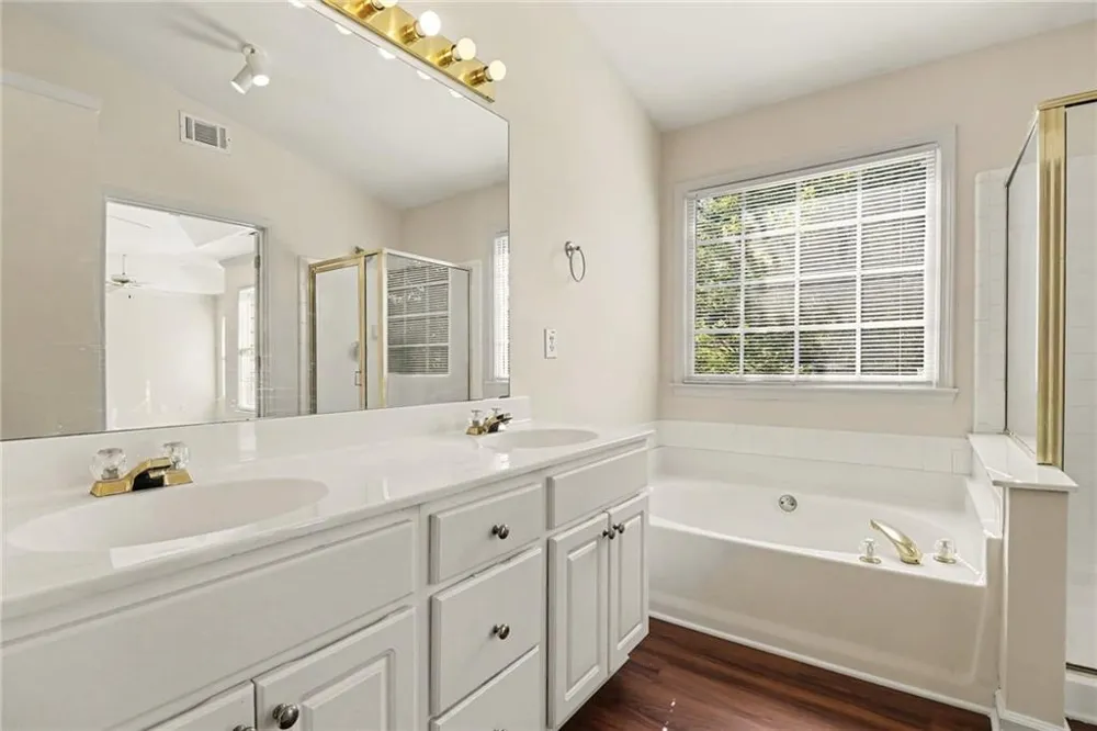 3060 Winston Terrace Court Alpharetta, GA 30009
