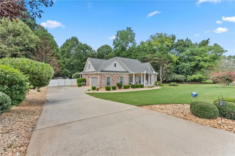 227 Still Water Lane Jefferson, GA 30549