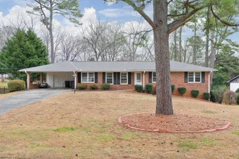 1055 Tuxedo Drive