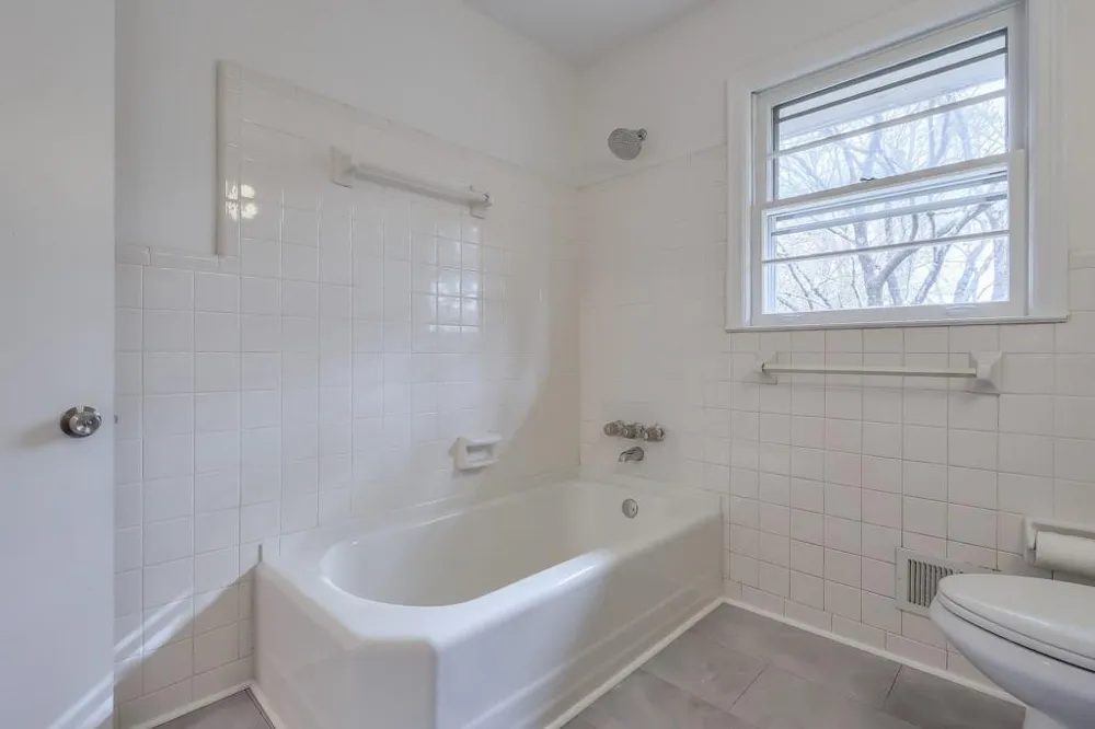 1055 Tuxedo Drive Roswell, GA 30075