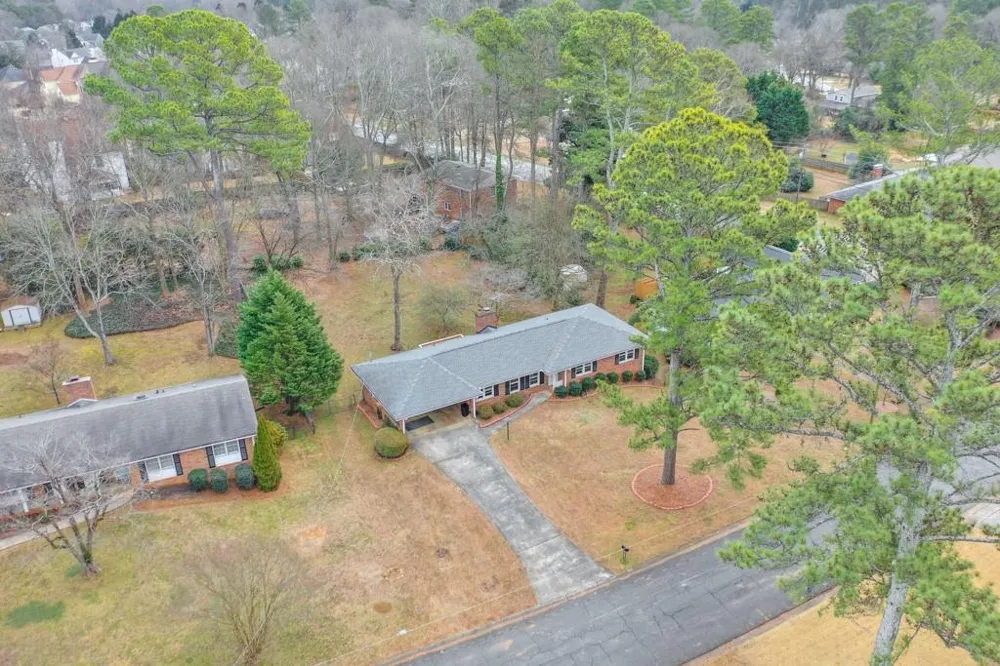 1055 Tuxedo Drive Roswell, GA 30075