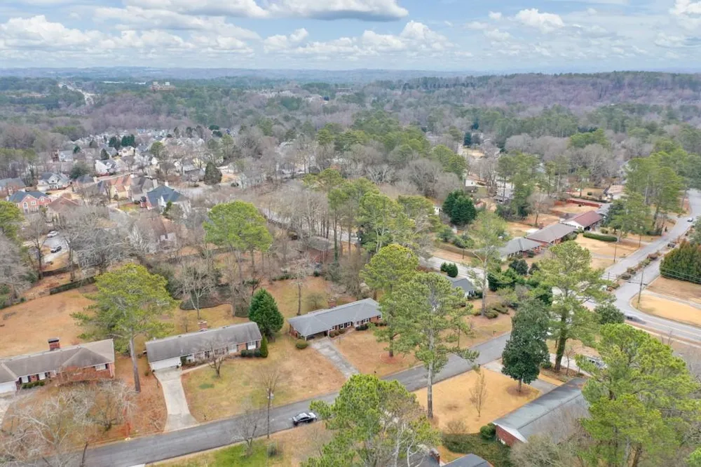 1055 Tuxedo Drive Roswell, GA 30075