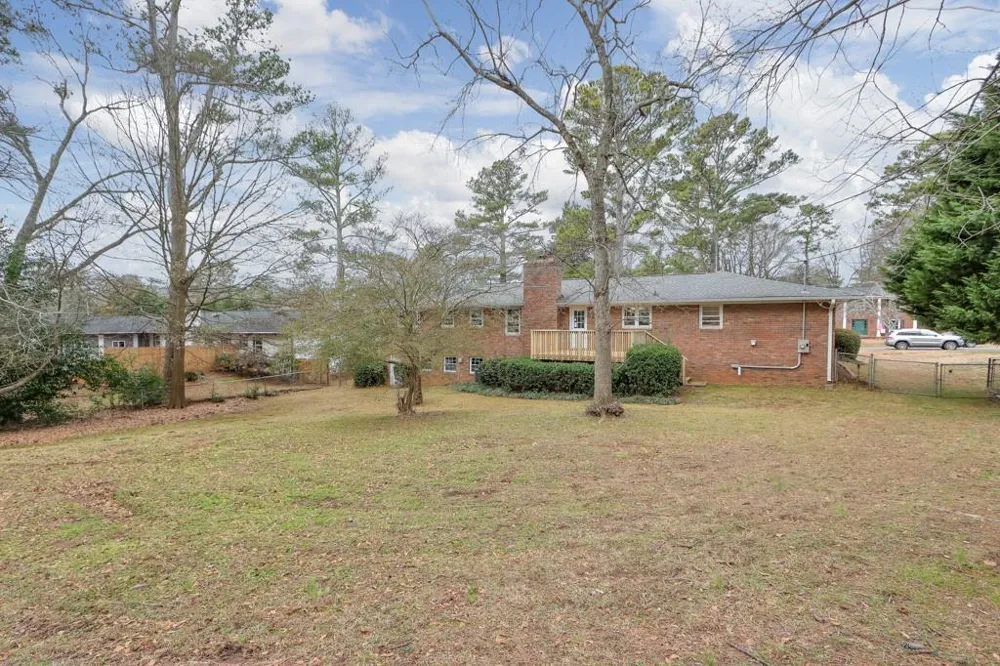 1055 Tuxedo Drive Roswell, GA 30075