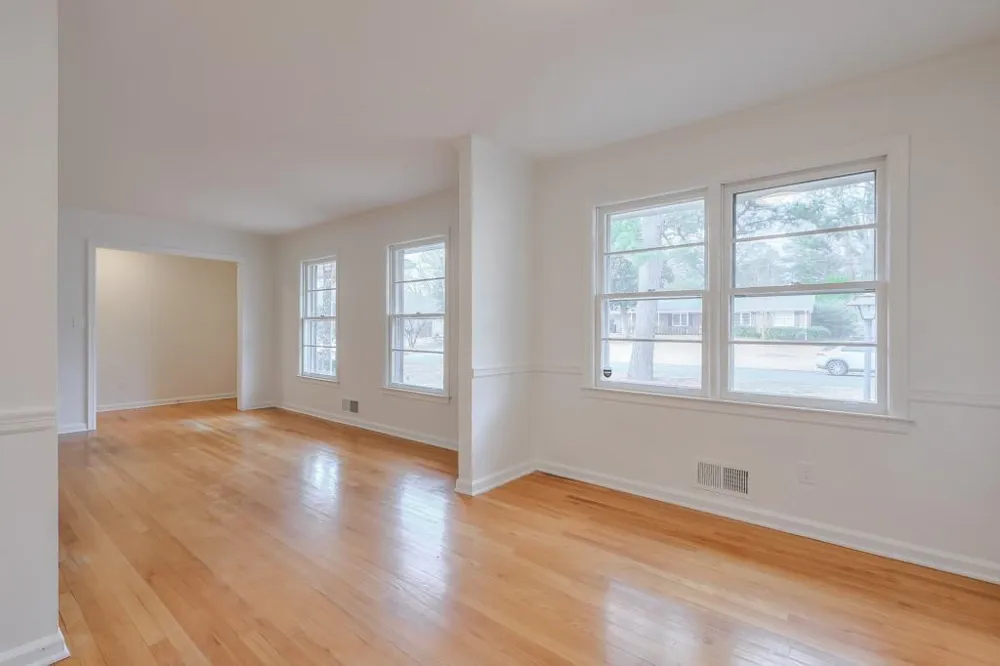 1055 Tuxedo Drive Roswell, GA 30075