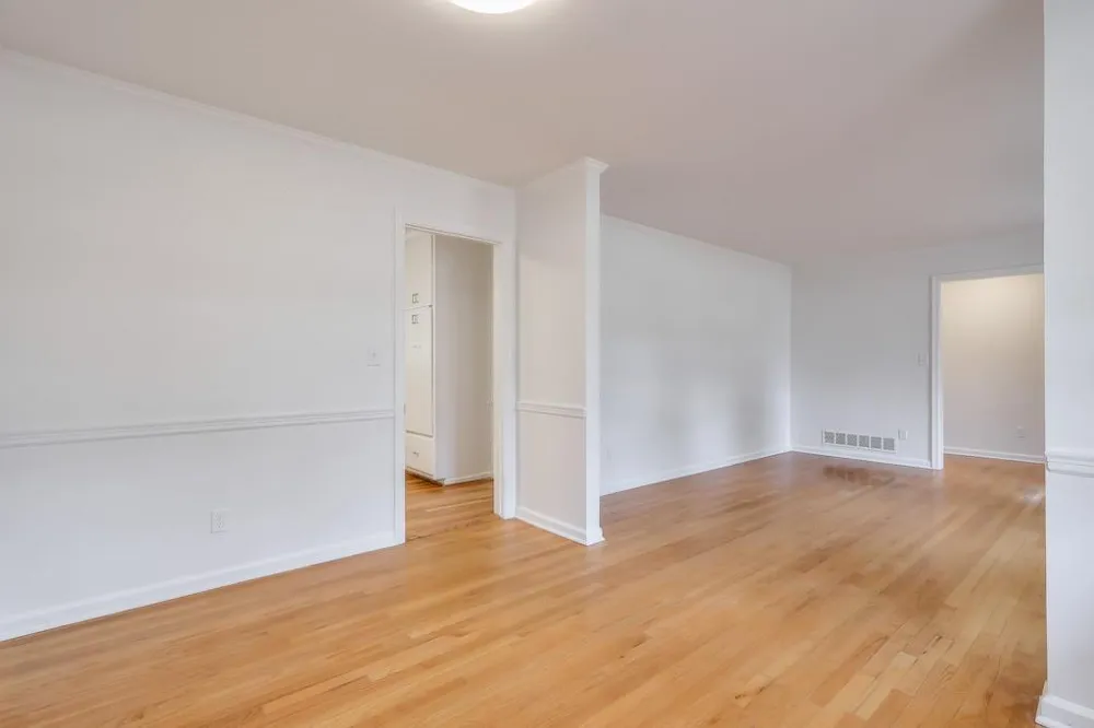 1055 Tuxedo Drive Roswell, GA 30075
