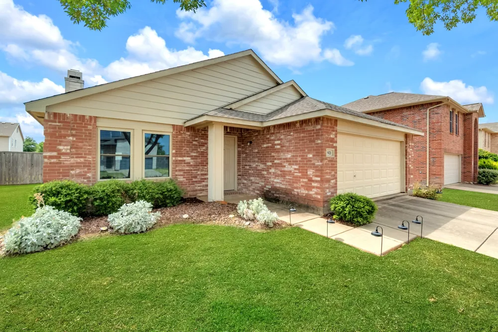 921 Ann Drive Wylie, TX 75098