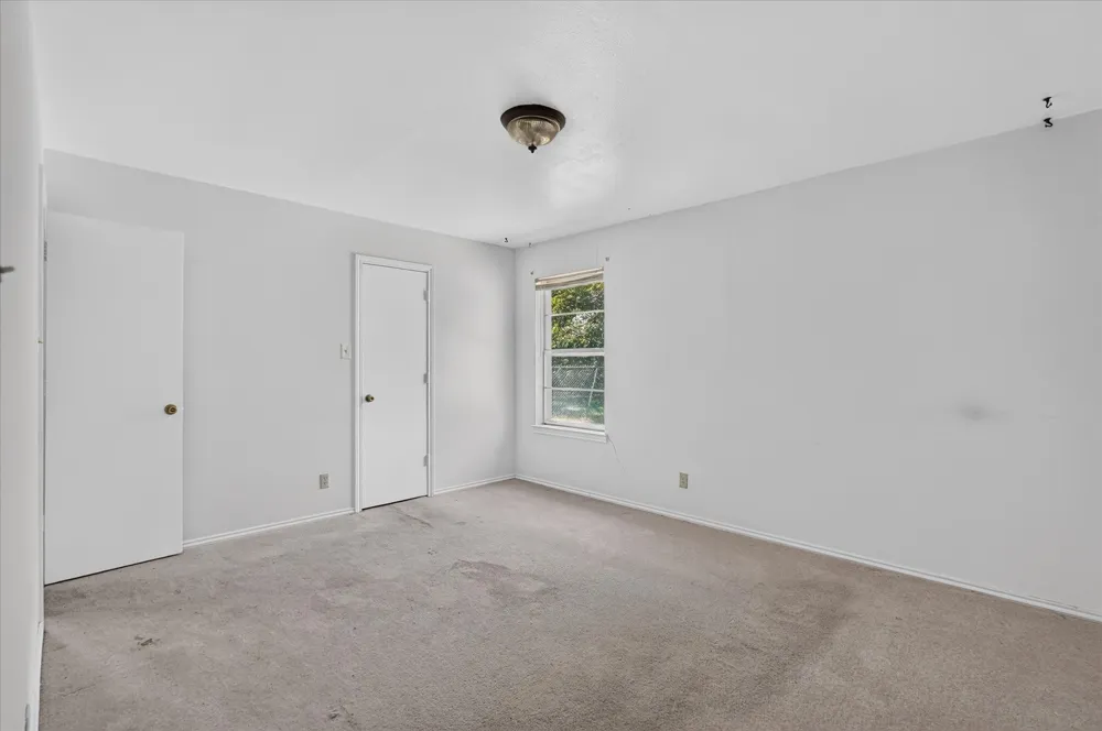 203 Myrtle Avenue Waxahachie, TX 75165