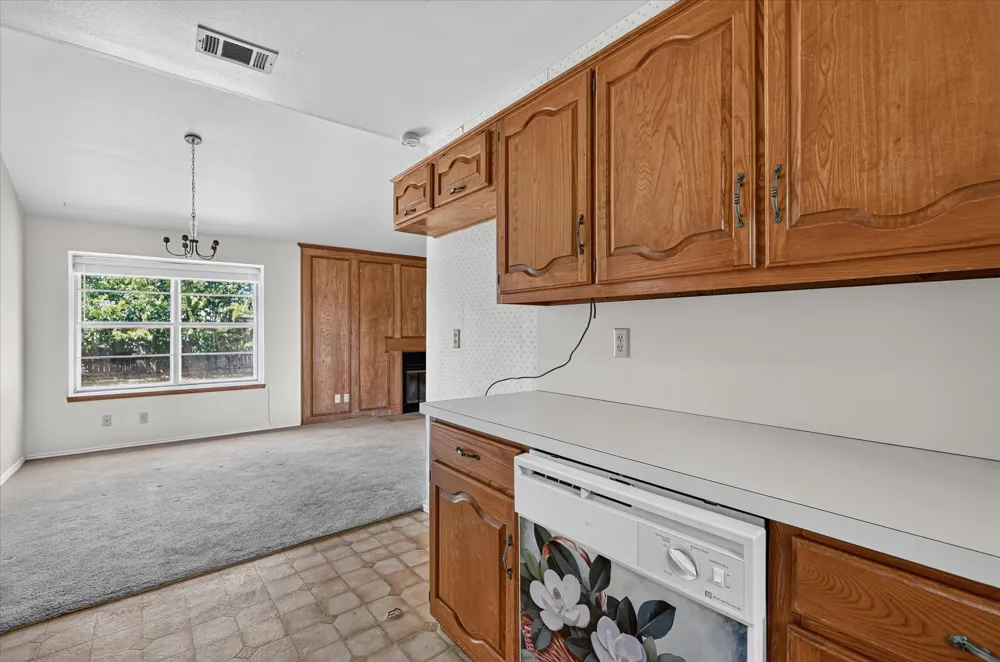 203 Myrtle Avenue Waxahachie, TX 75165