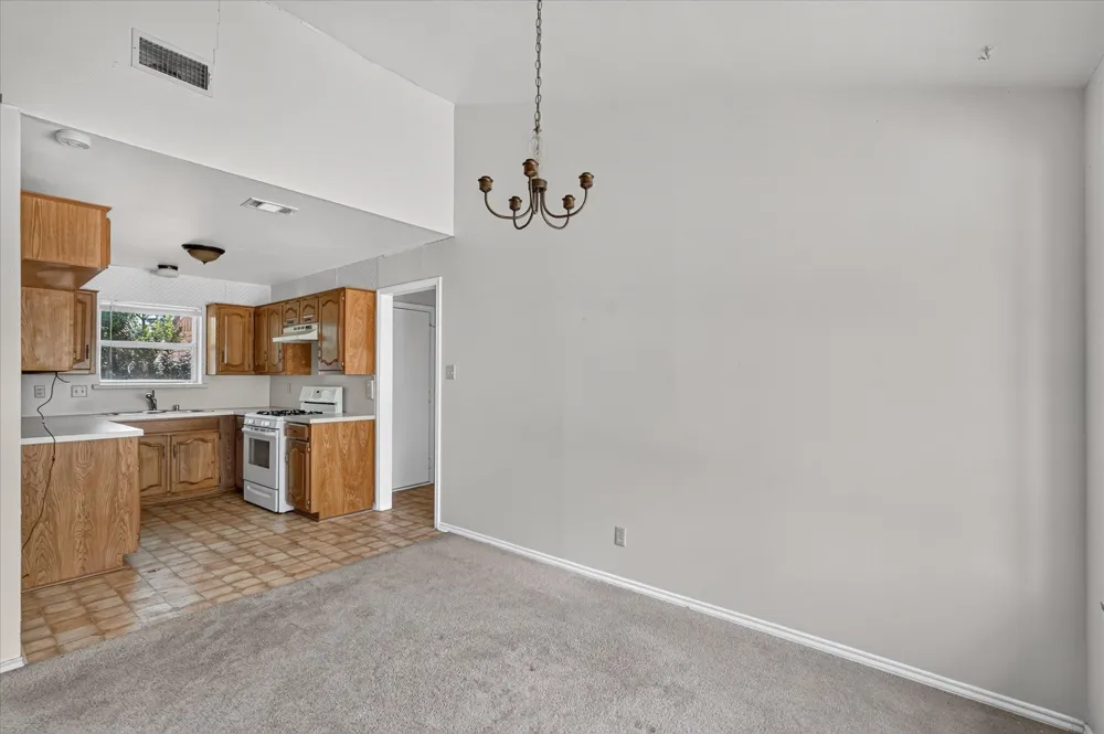 203 Myrtle Avenue Waxahachie, TX 75165