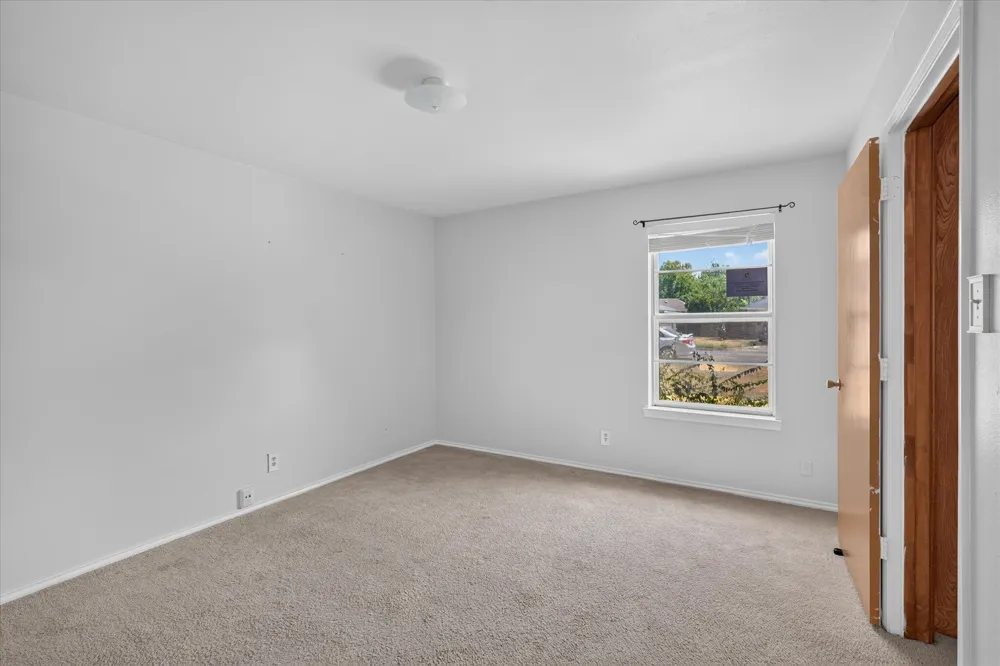 203 Myrtle Avenue Waxahachie, TX 75165