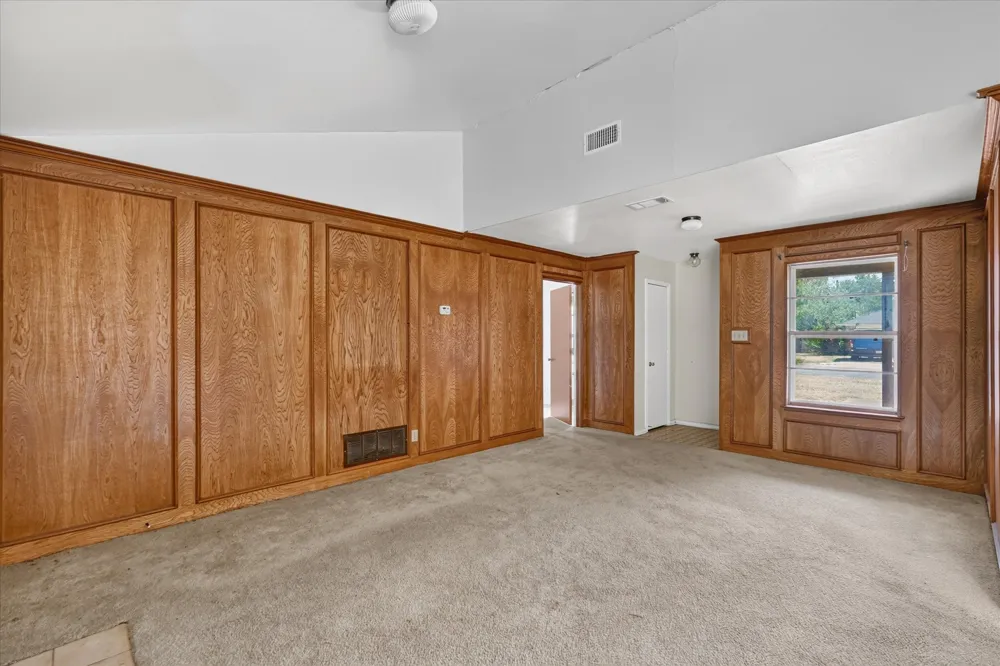 203 Myrtle Avenue Waxahachie, TX 75165