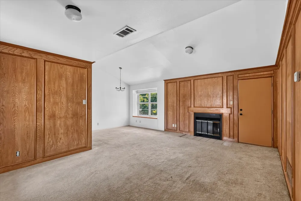 203 Myrtle Avenue Waxahachie, TX 75165
