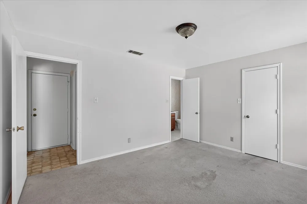 203 Myrtle Avenue Waxahachie, TX 75165