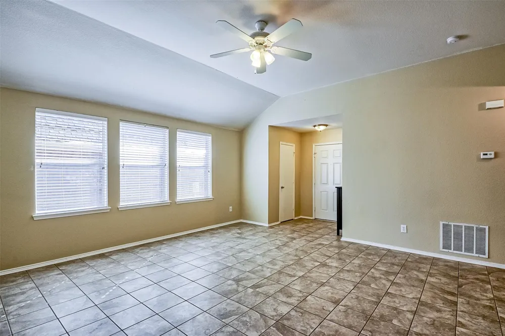 1008 Shearwater Avenue Aubrey, TX 76227