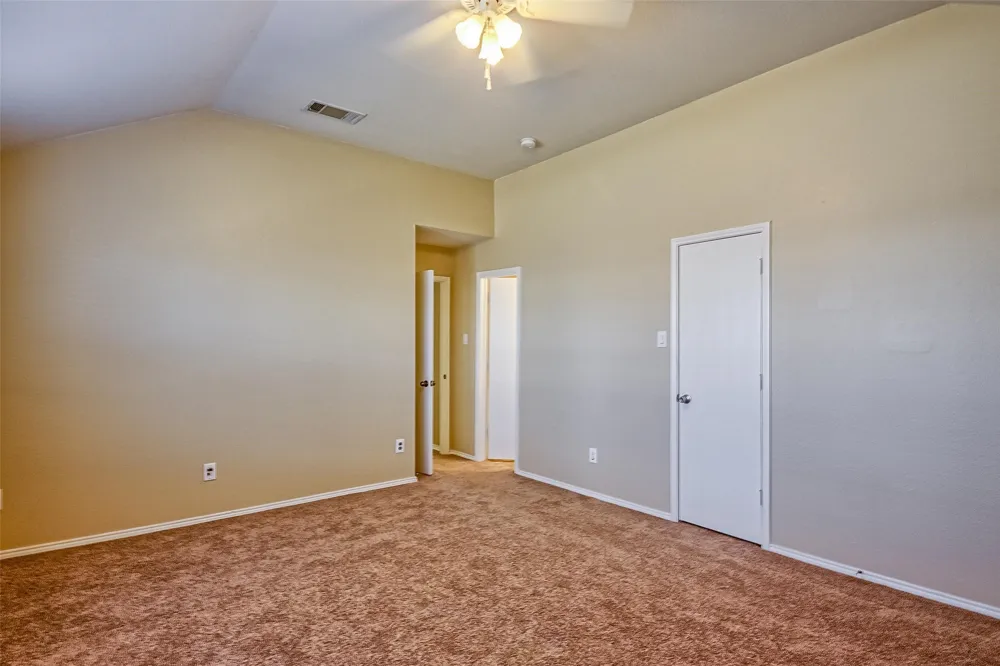1008 Shearwater Avenue Aubrey, TX 76227