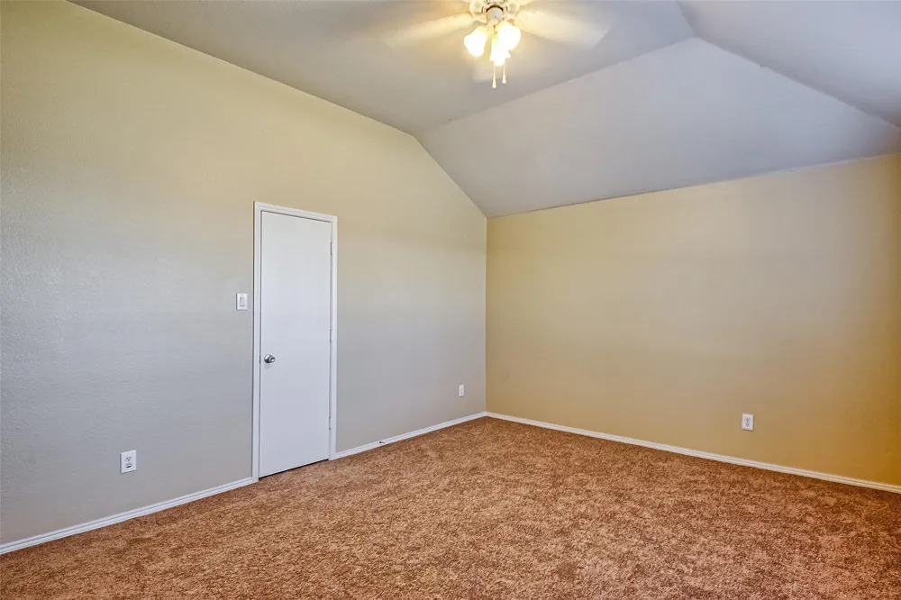 1008 Shearwater Avenue Aubrey, TX 76227