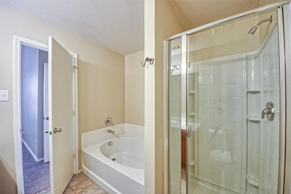 1008 Shearwater Avenue Aubrey, TX 76227
