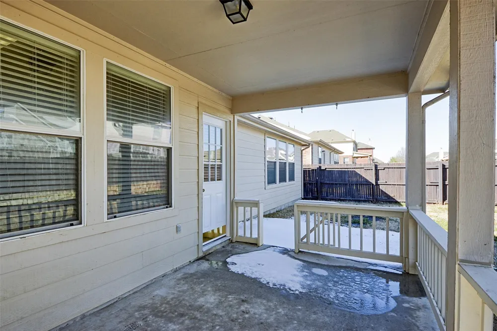 1008 Shearwater Avenue Aubrey, TX 76227