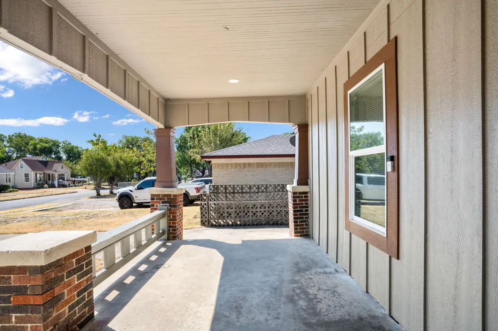 719 Barnett Avenue Dallas, TX 75211
