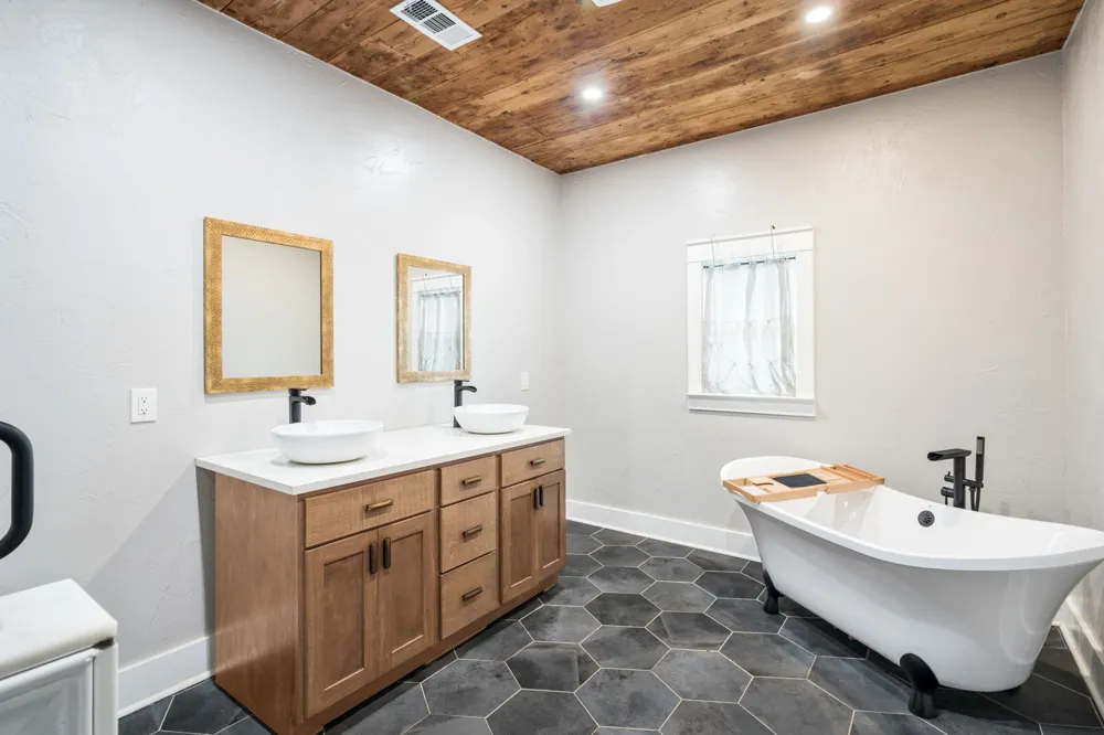 719 Barnett Avenue Dallas, TX 75211