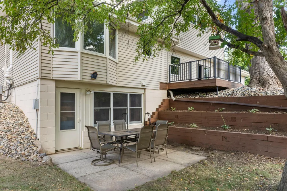 7181 Steepleview Road Woodbury, MN 55125