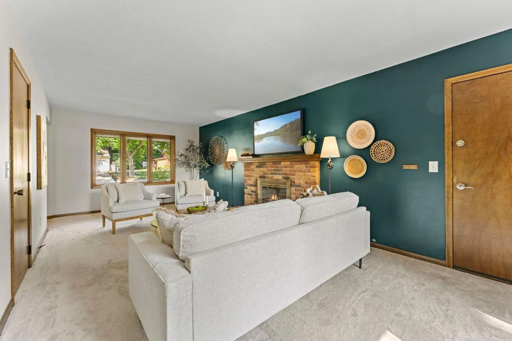 7181 Steepleview Road Woodbury, MN 55125