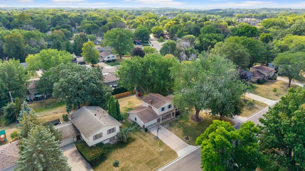7181 Steepleview Road Woodbury, MN 55125