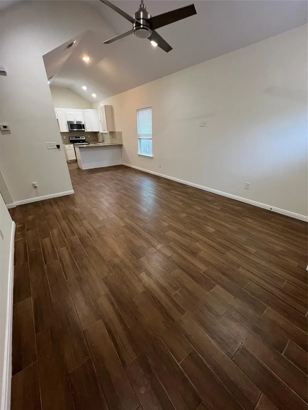 826 Omeara Montgomery, TX 77316