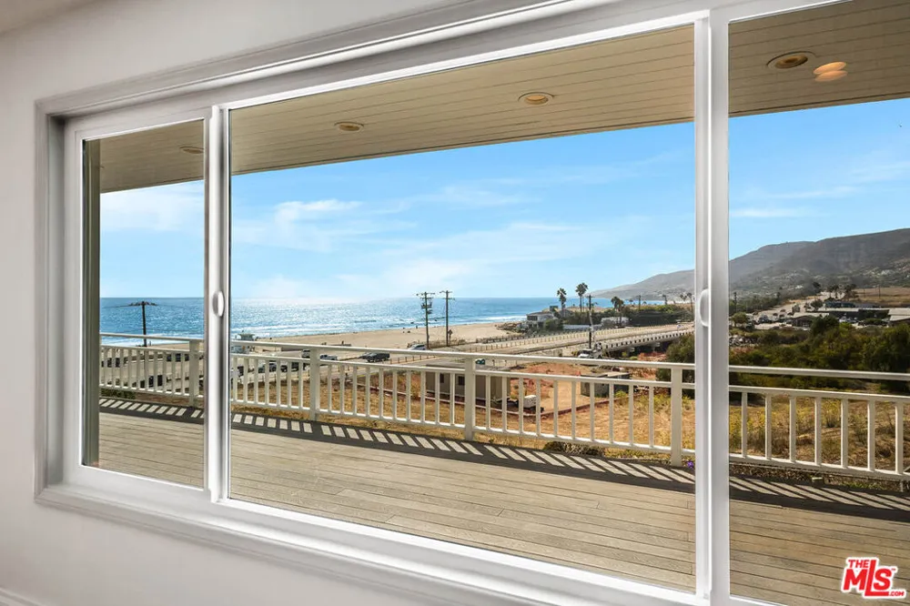 6457 Surfside Way Malibu, CA 90265