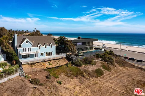 6457 Surfside Way