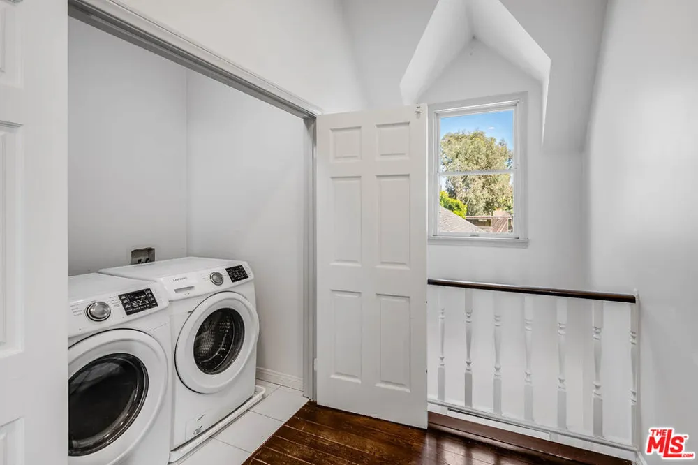 6457 Surfside Way Malibu, CA 90265
