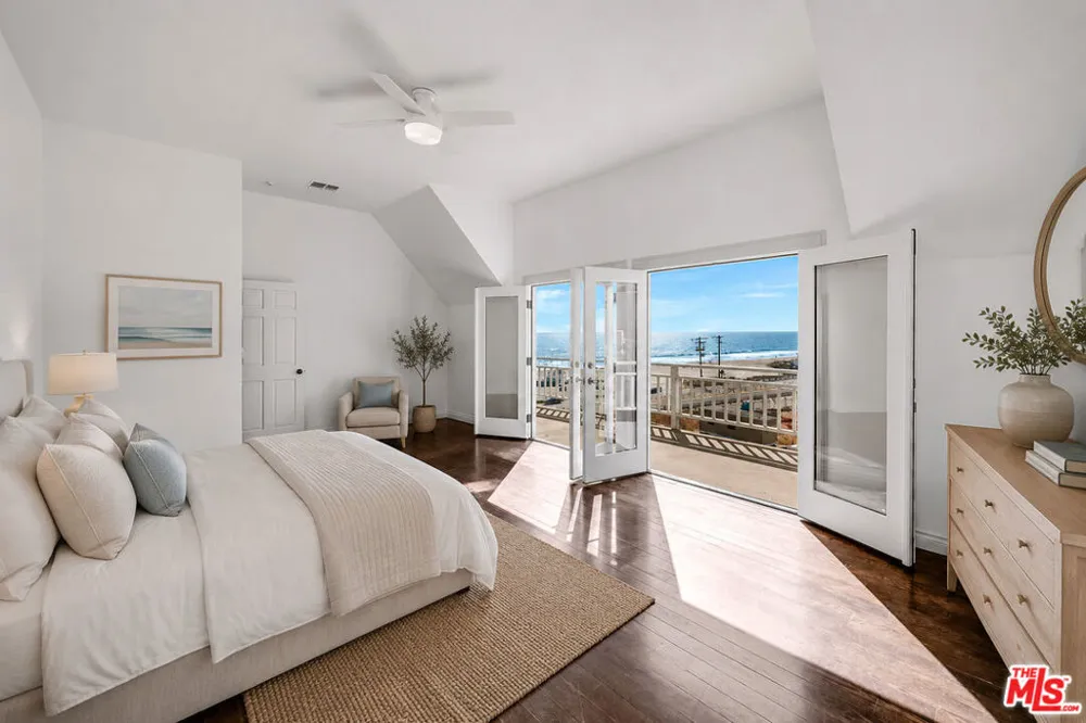 6457 Surfside Way Malibu, CA 90265