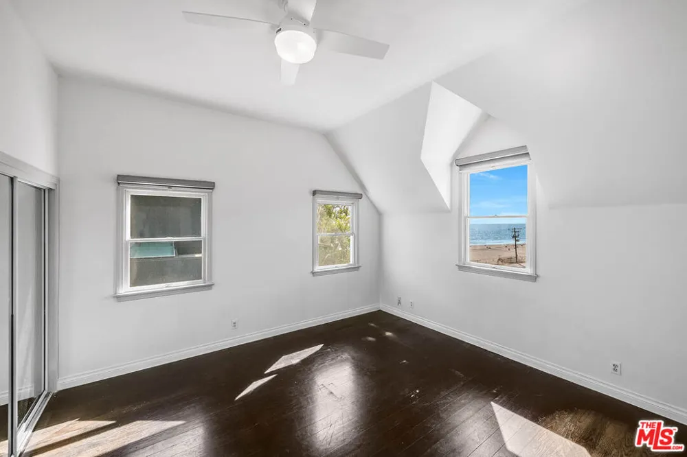 6457 Surfside Way Malibu, CA 90265