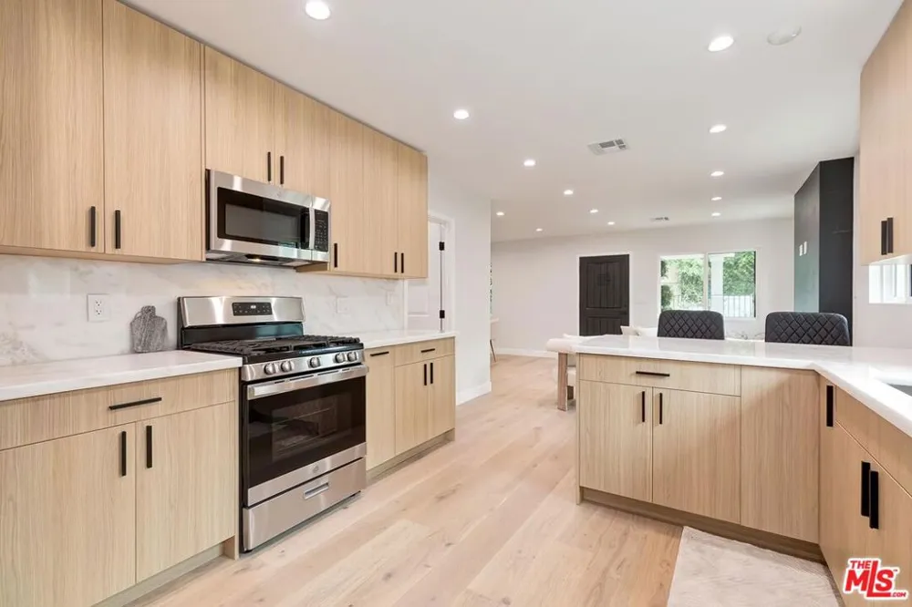 9028 Keith Avenue West Hollywood, CA 90069