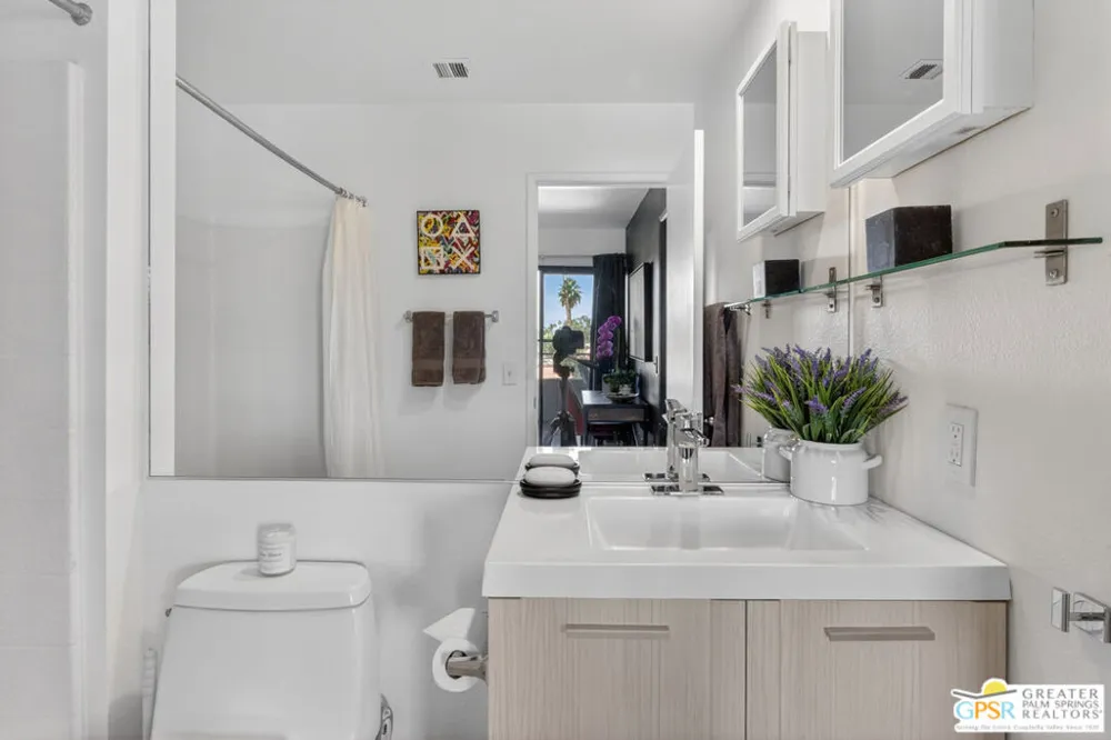 470 S Calle Encilia #B13 Palm Springs, CA 92262