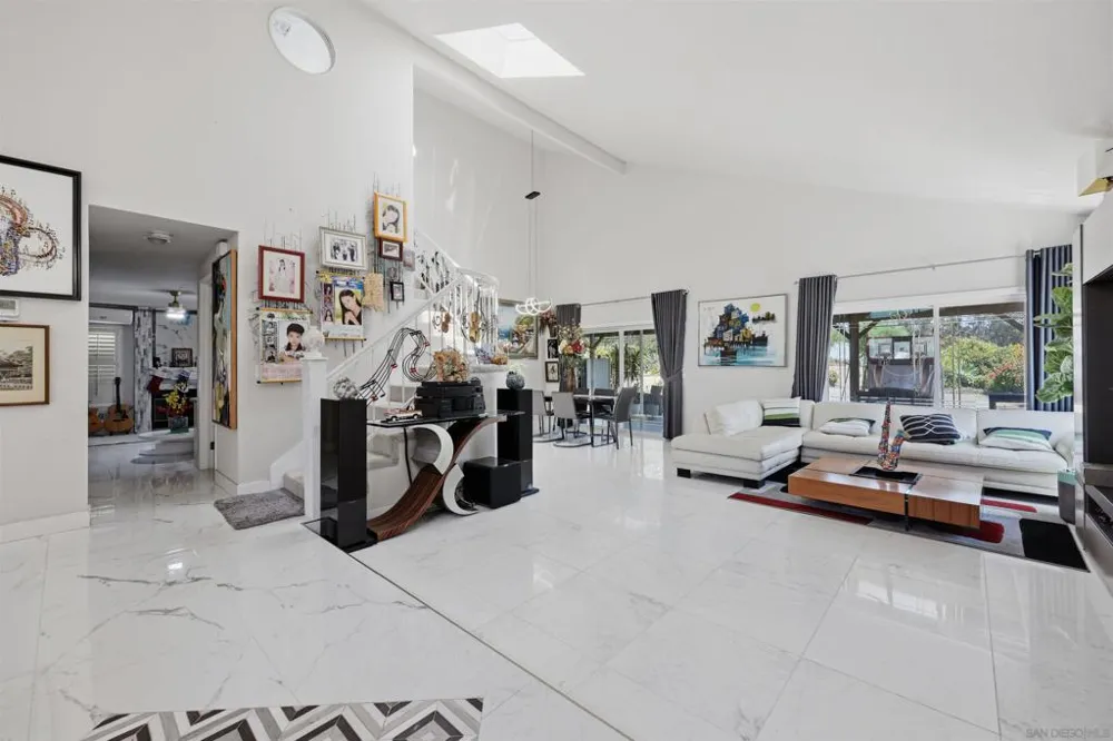 10975 Elderwood Dr San Diego, CA 92131