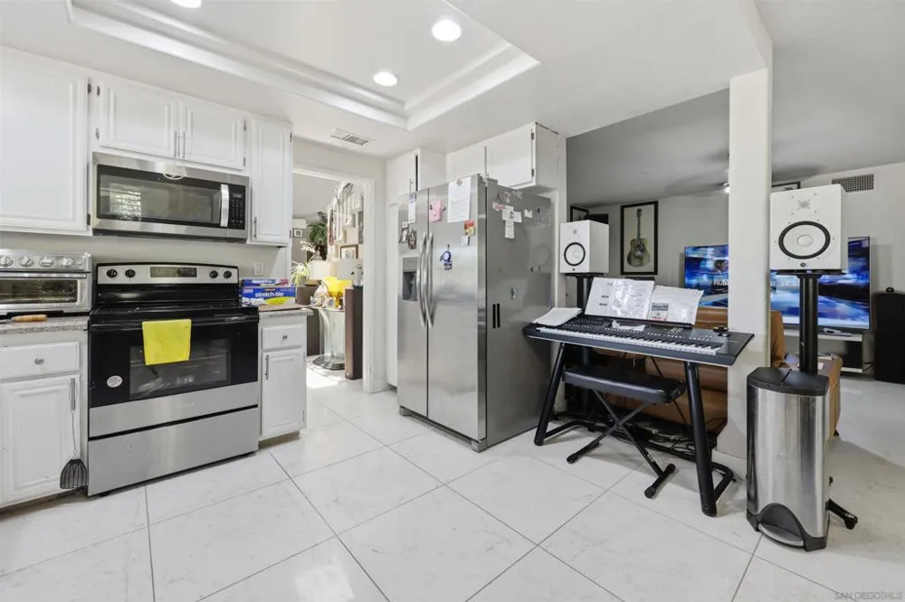 10975 Elderwood Dr San Diego, CA 92131