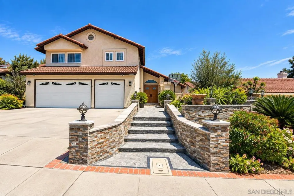 10975 Elderwood Dr San Diego, CA 92131