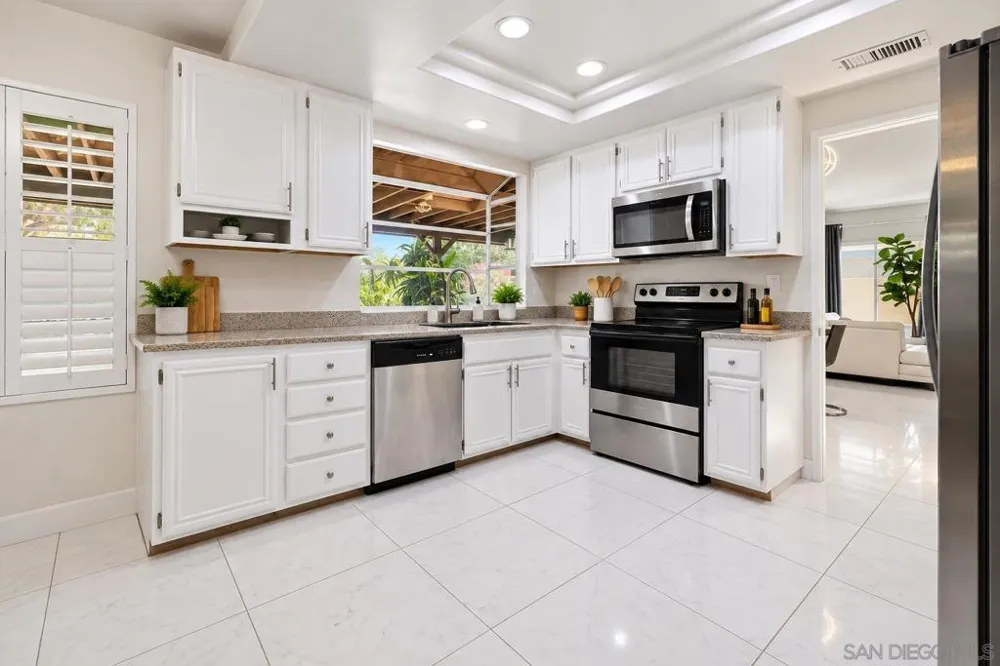10975 Elderwood Dr San Diego, CA 92131