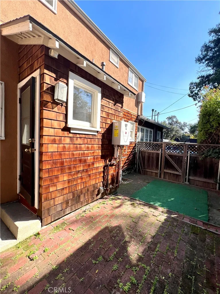 180 W 9th Street Claremont, CA 91711