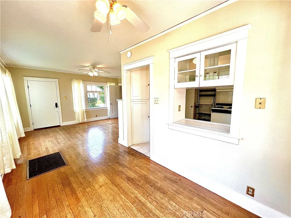 180 W 9th Street Claremont, CA 91711