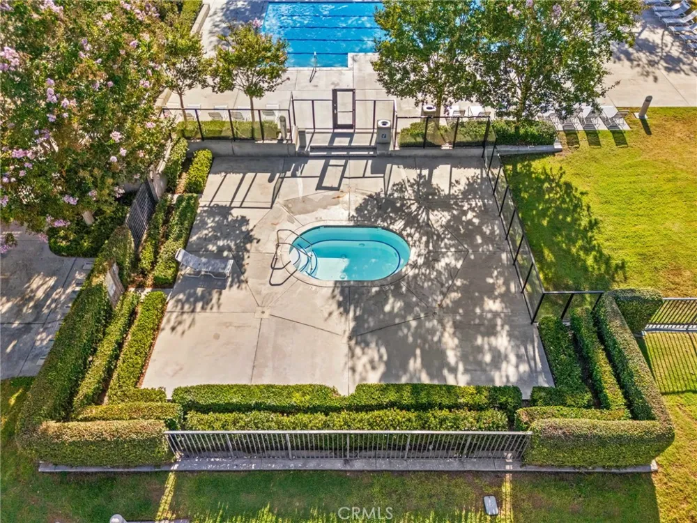 194 Greenmoor Irvine, CA 92614