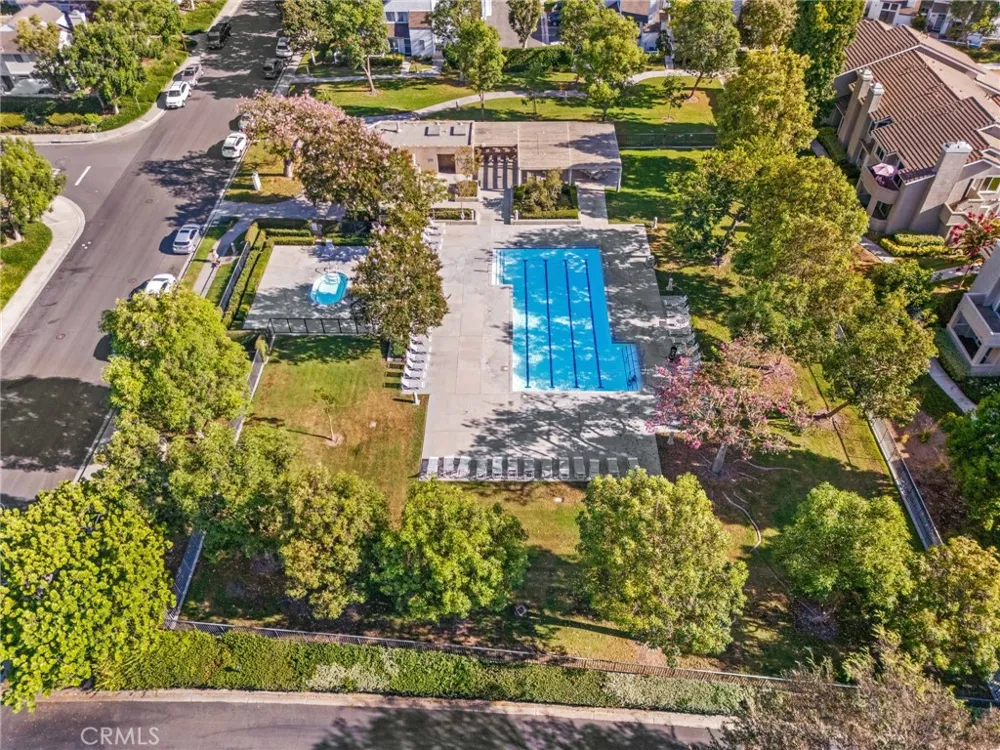 194 Greenmoor Irvine, CA 92614