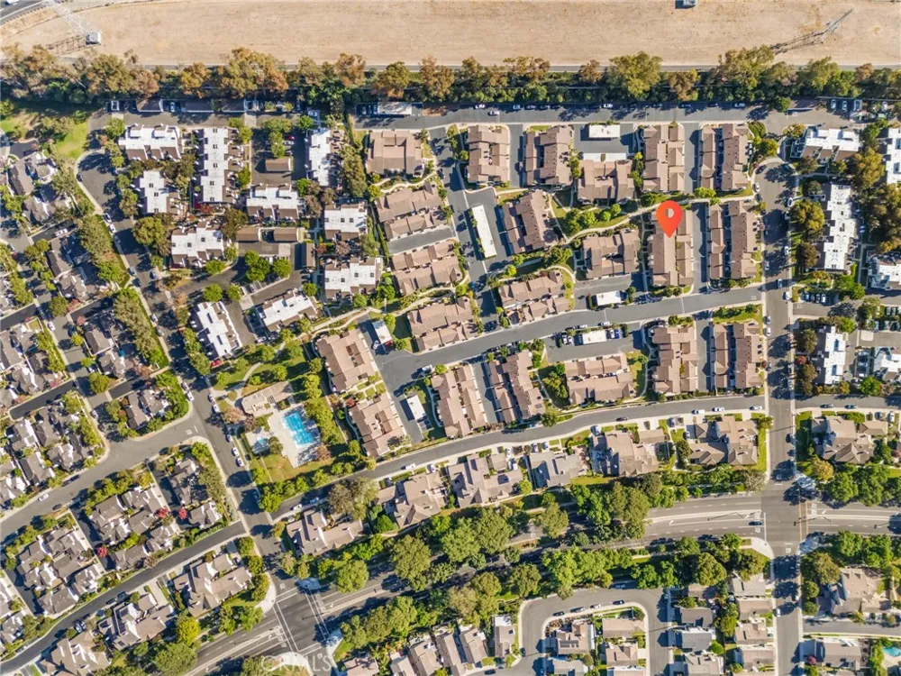 194 Greenmoor Irvine, CA 92614